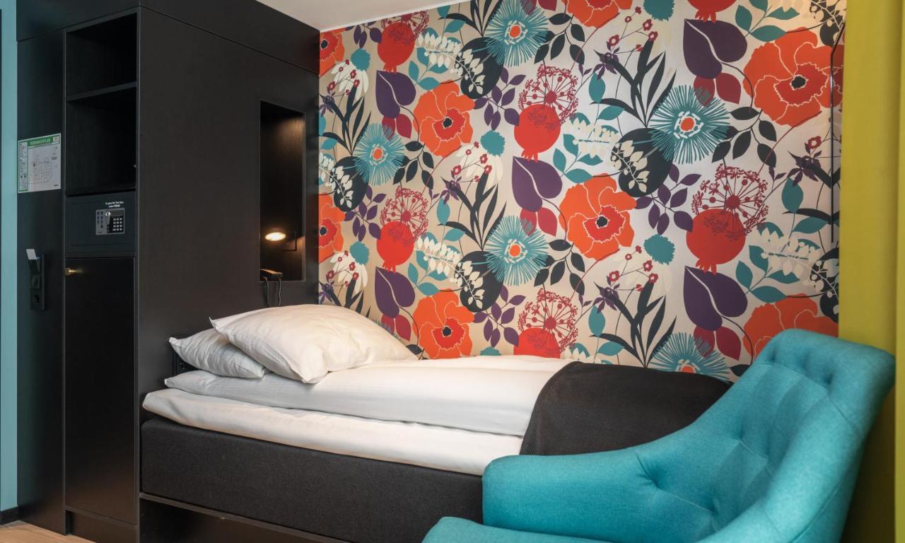 Thon Hotel Harstad Bagian luar foto