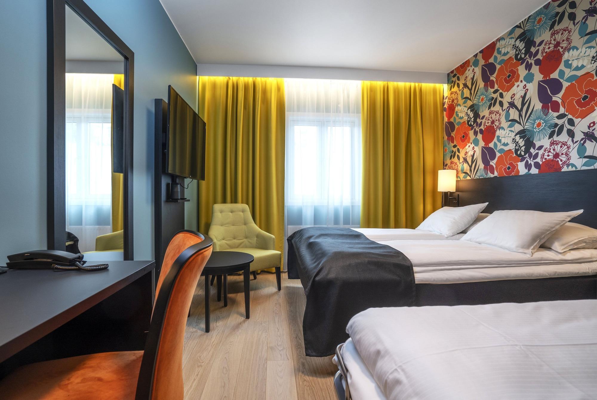 Thon Hotel Harstad Bagian luar foto