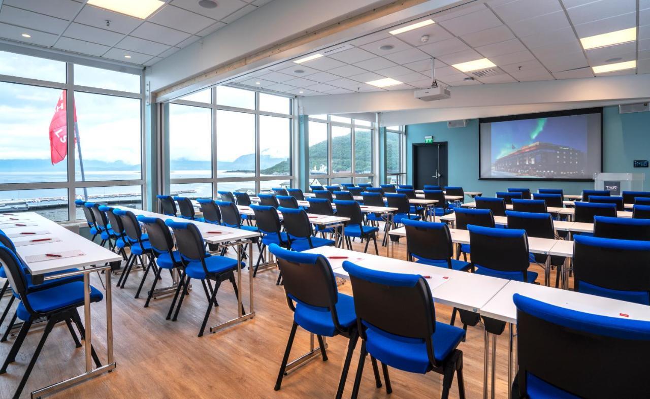Thon Hotel Harstad Bagian luar foto