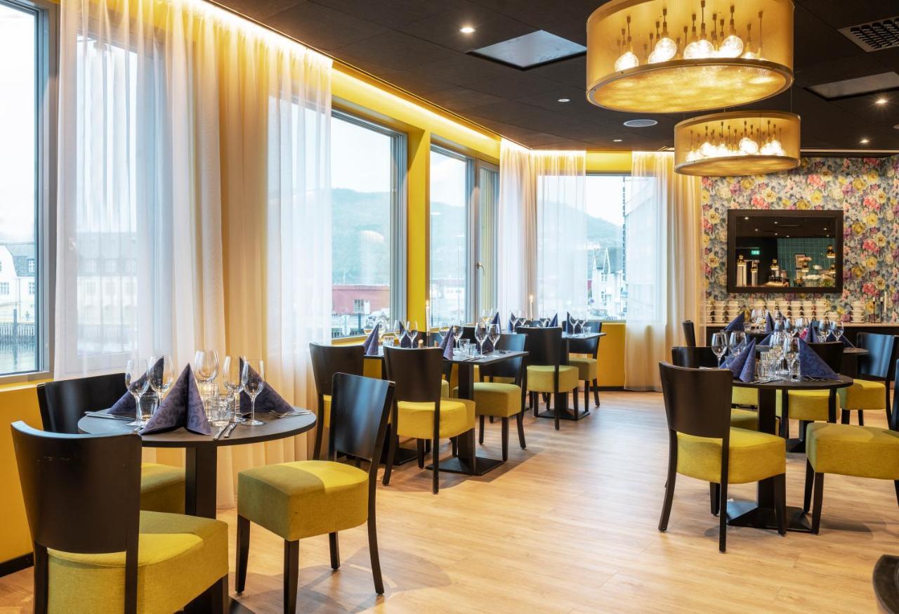 Thon Hotel Harstad Bagian luar foto